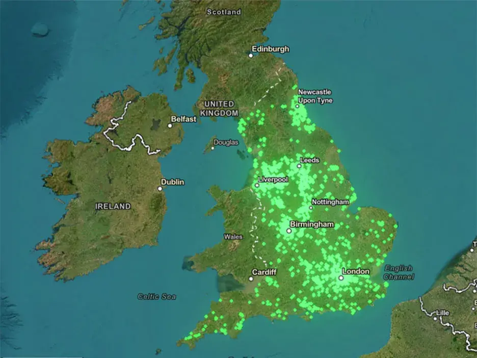 Map of glowing school sites across England